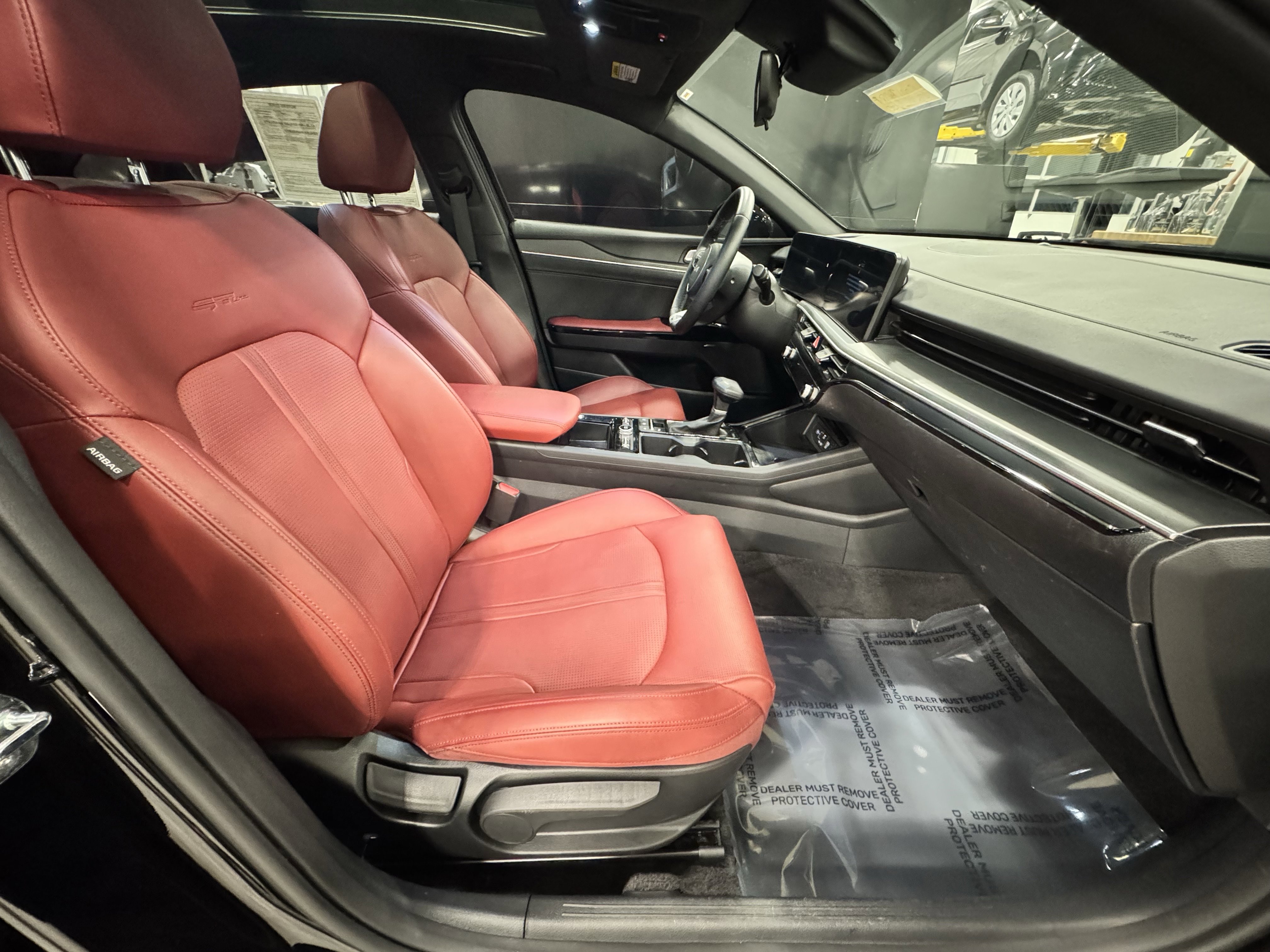 Used 2025 Kia K5 GT-Line w/ GT-Line Premium Package image 26