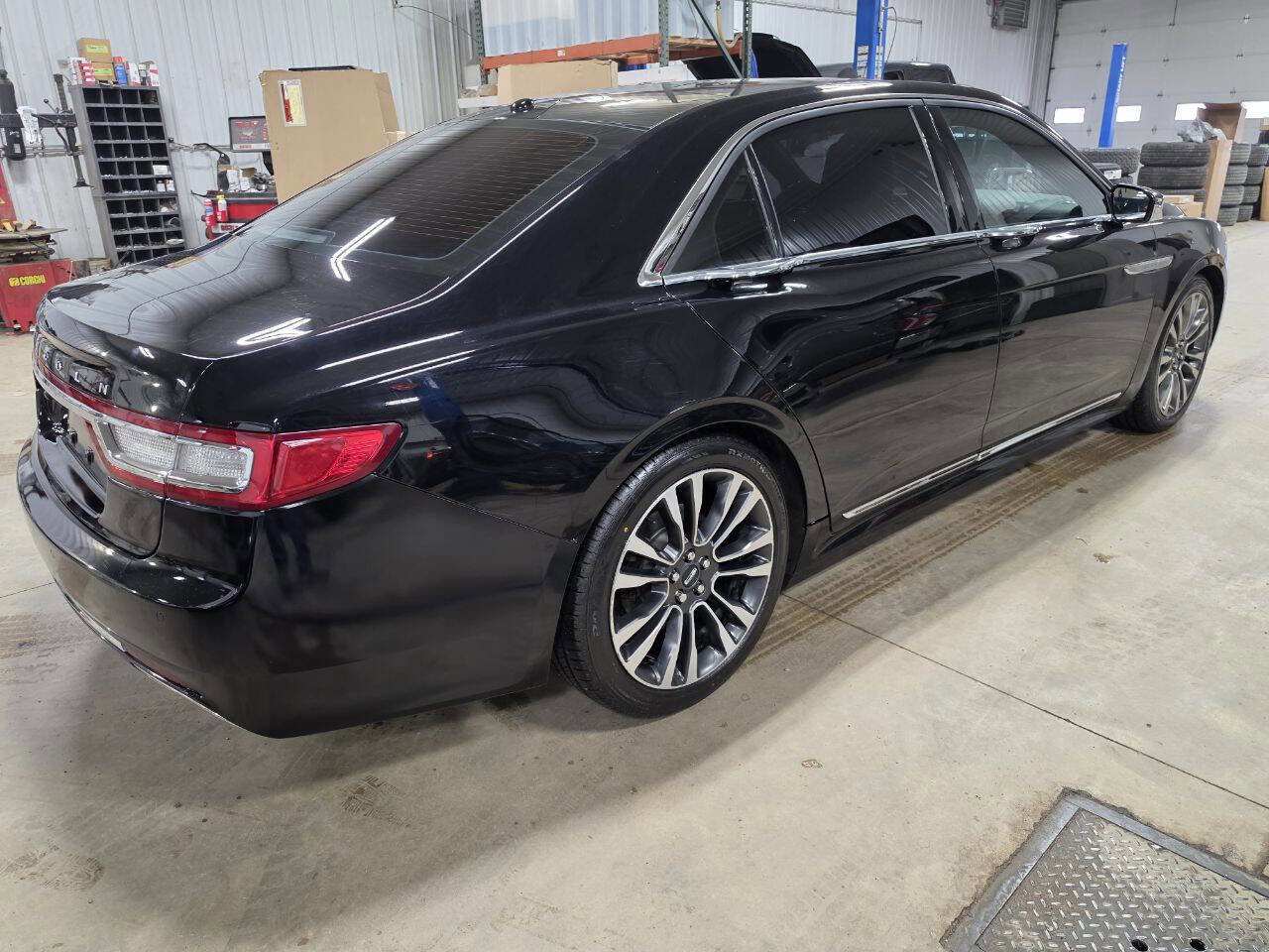 Used 2017 Lincoln Continental Reserve w/ Climate Package image 8