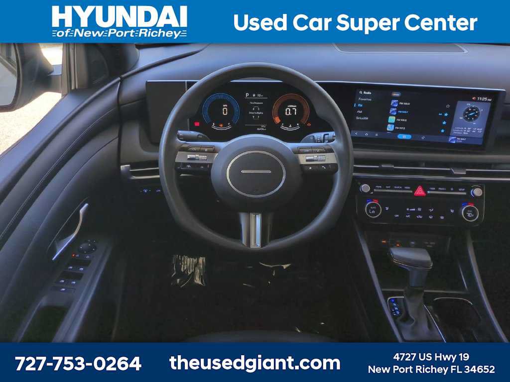 Used 2025 Hyundai Santa Cruz SEL FWD image 17