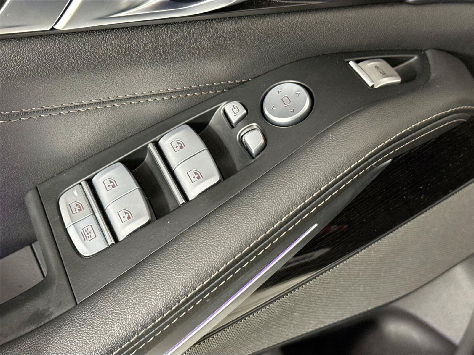 Used 2025 BMW X7 M60i w/ Executive Package AWD/4WD image 30