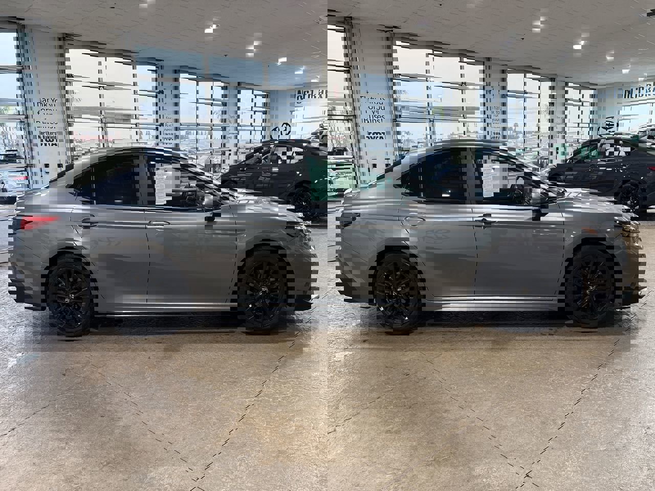 Certified 2025 Toyota Camry SE image 3