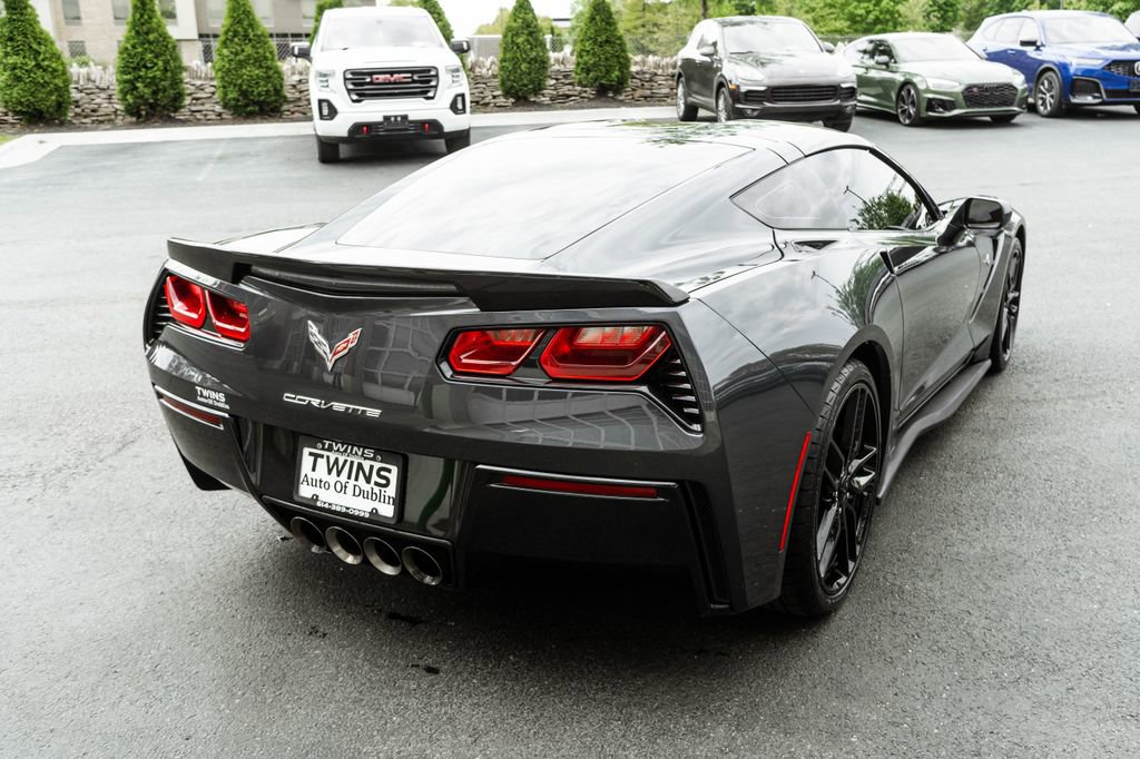 Used 2019 Chevrolet Corvette Stingray Coupe w/ Carbon Flash Badge Package RWD image 31
