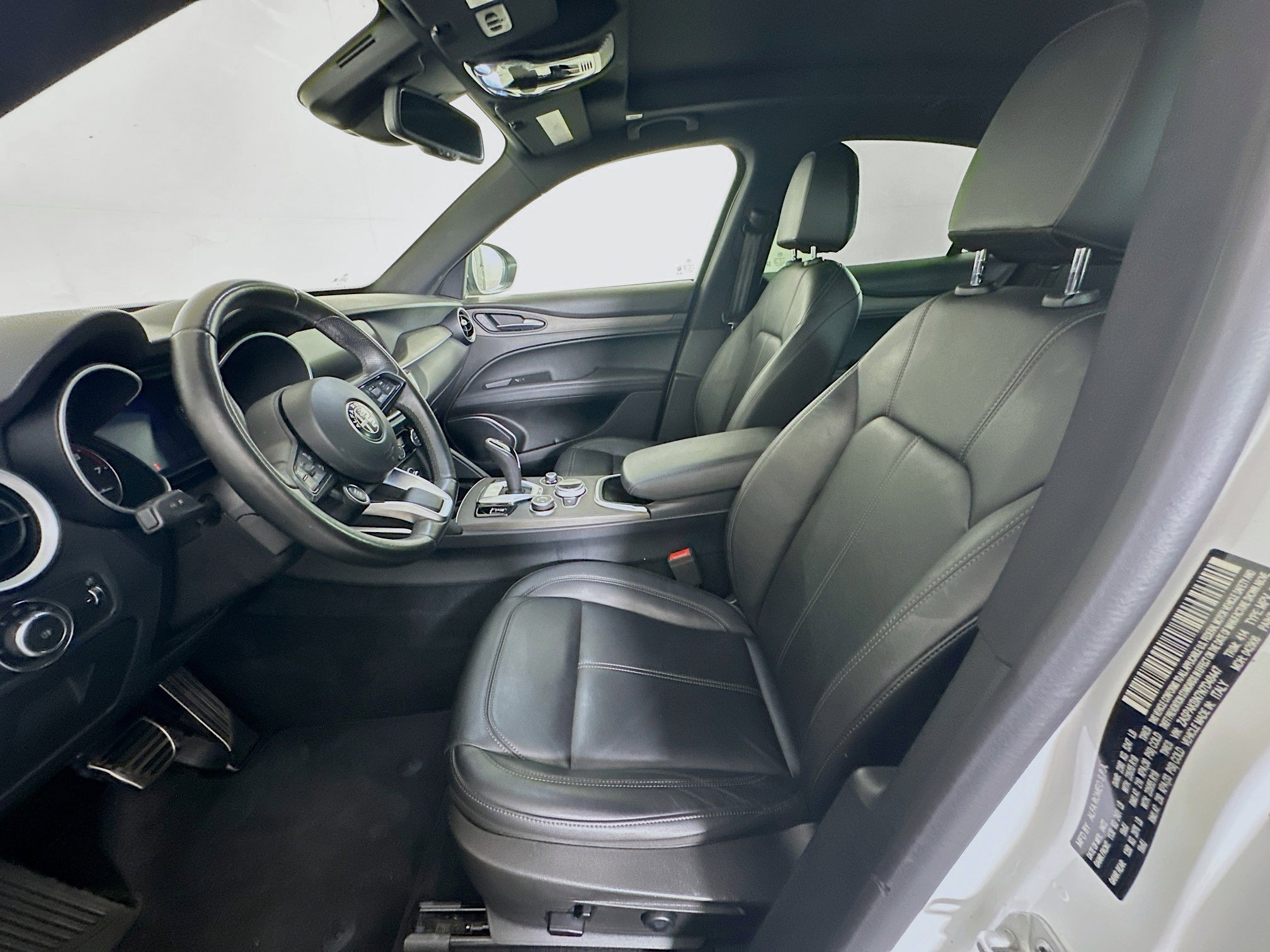 Used 2022 Alfa Romeo Stelvio Ti image 13