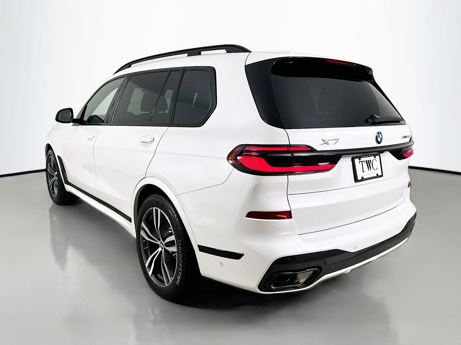 New 2027 BMW X7 xDrive40i w/ M Sport Package AWD/4WD image 7