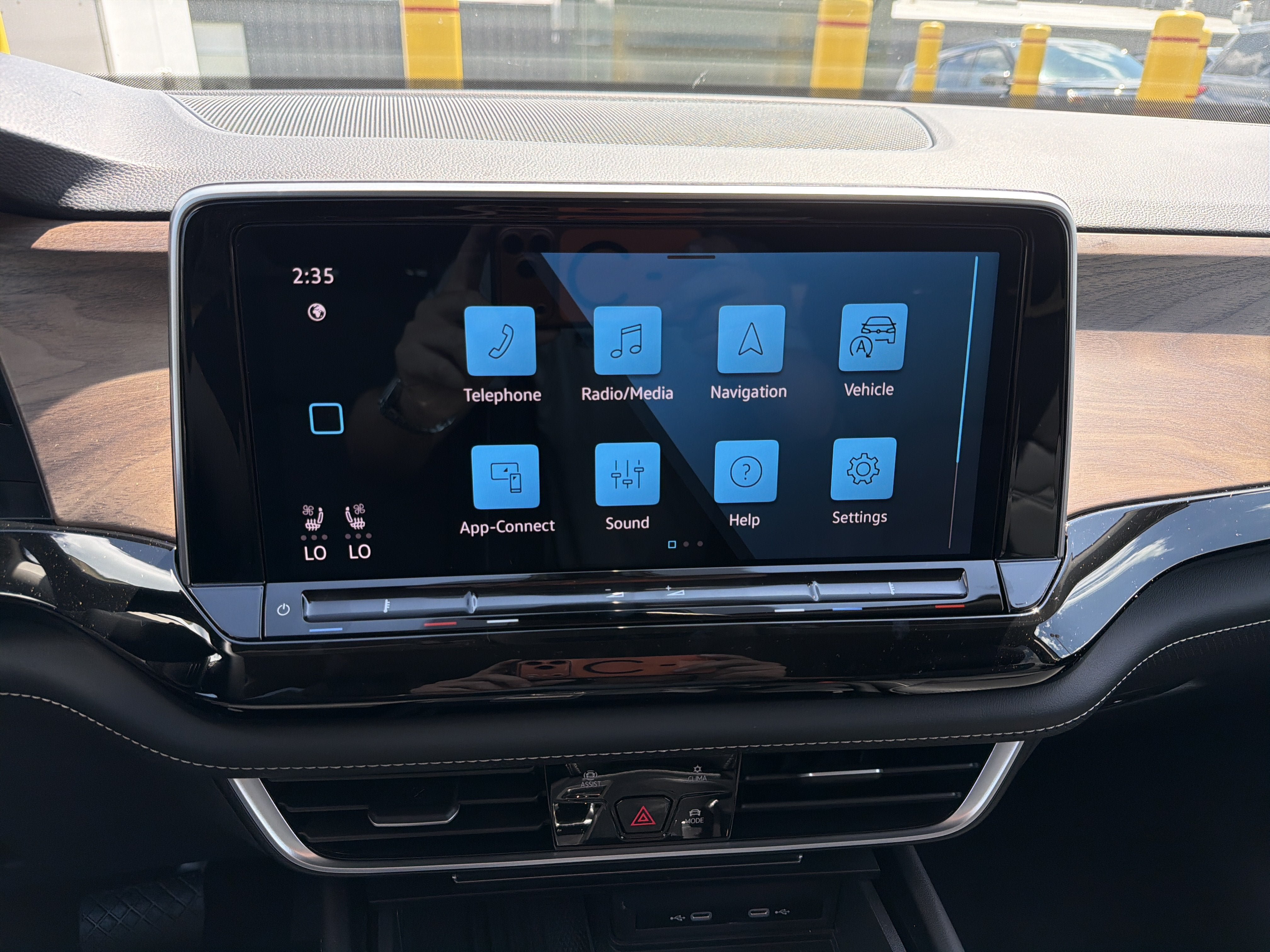 New 2026 Volkswagen Atlas SE AWD/4WD image 18