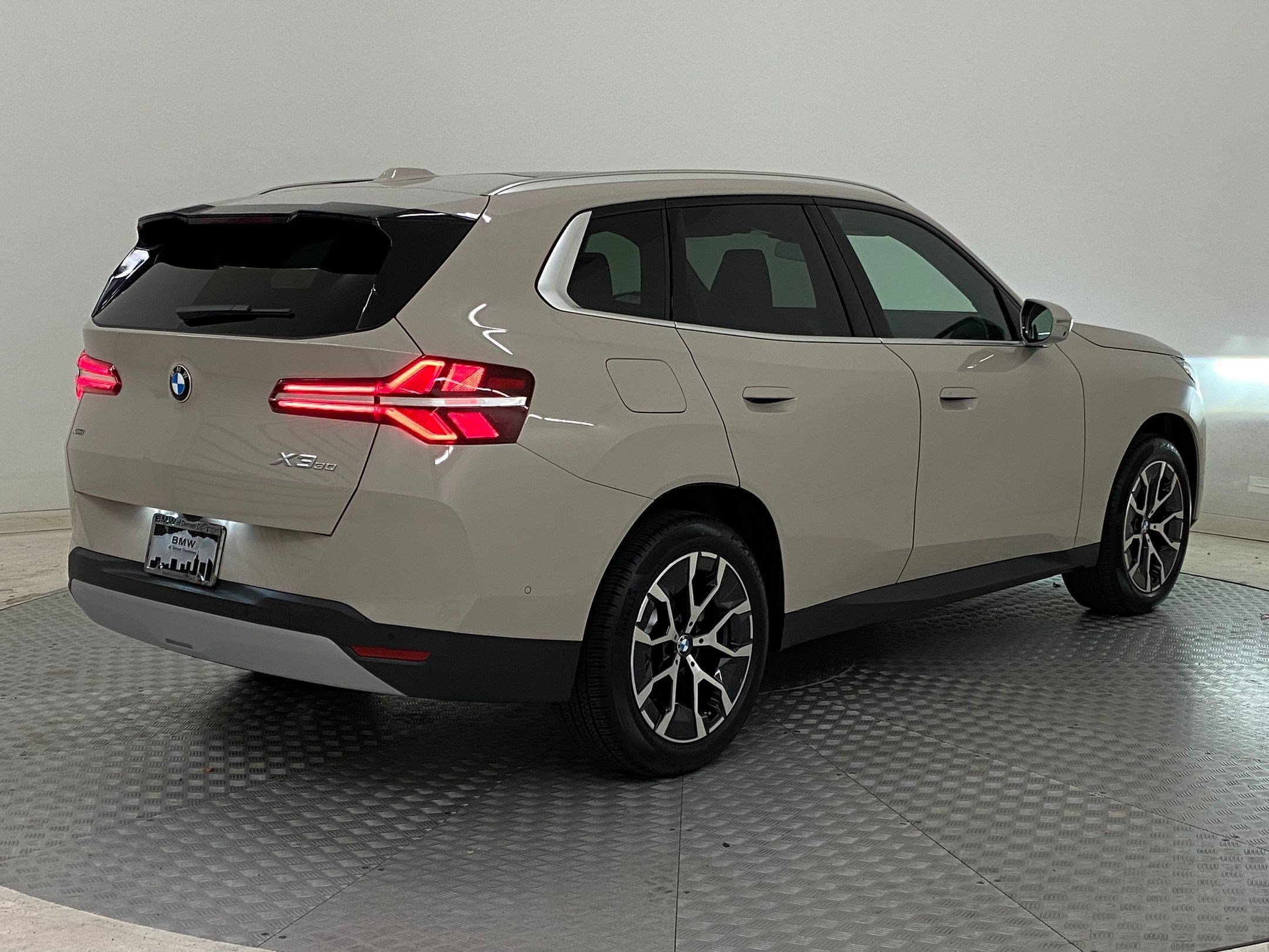 Used 2026 BMW X3 xDrive30i w/ Premium Package AWD/4WD image 8