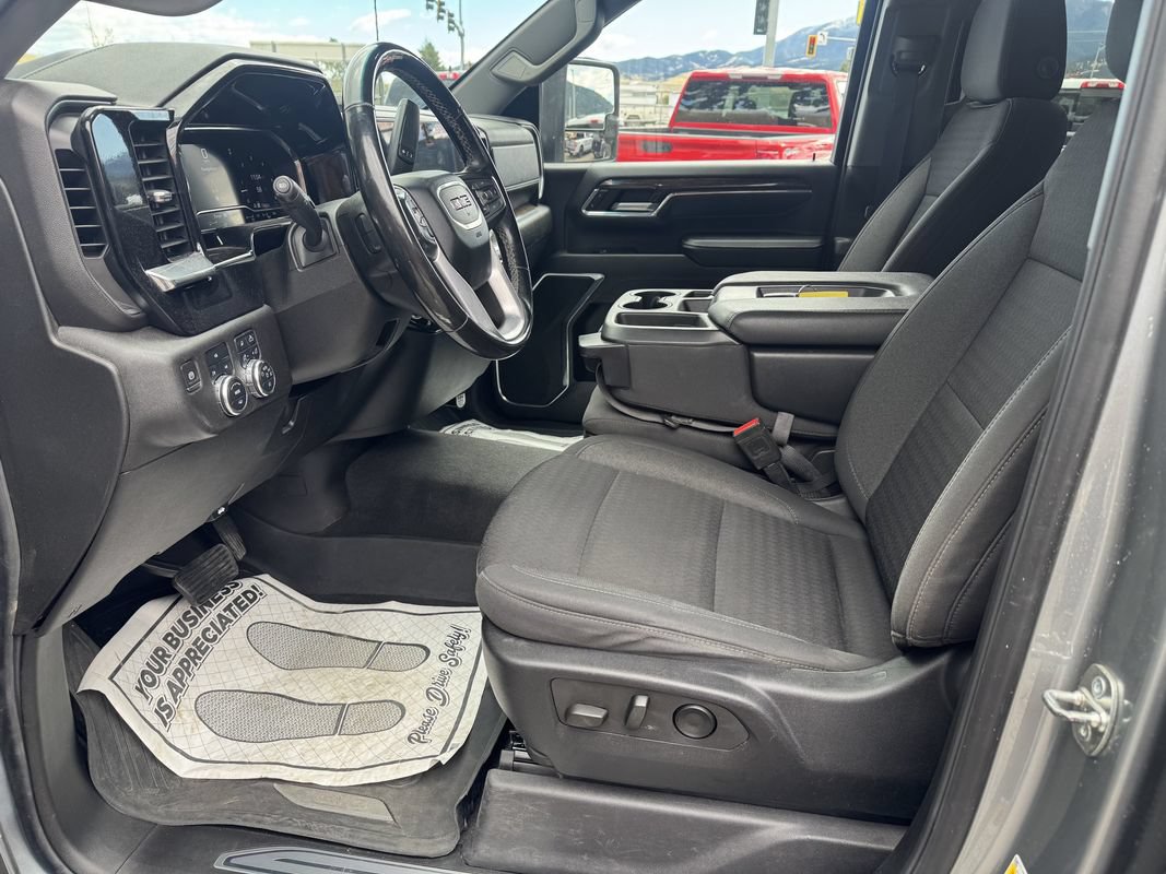 Used 2024 GMC Sierra 2500 SLE AWD/4WD image 5