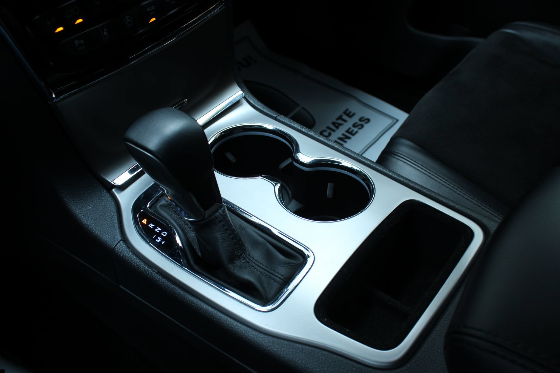 Used 2021 Jeep Grand Cherokee Laredo X AWD/4WD image 40