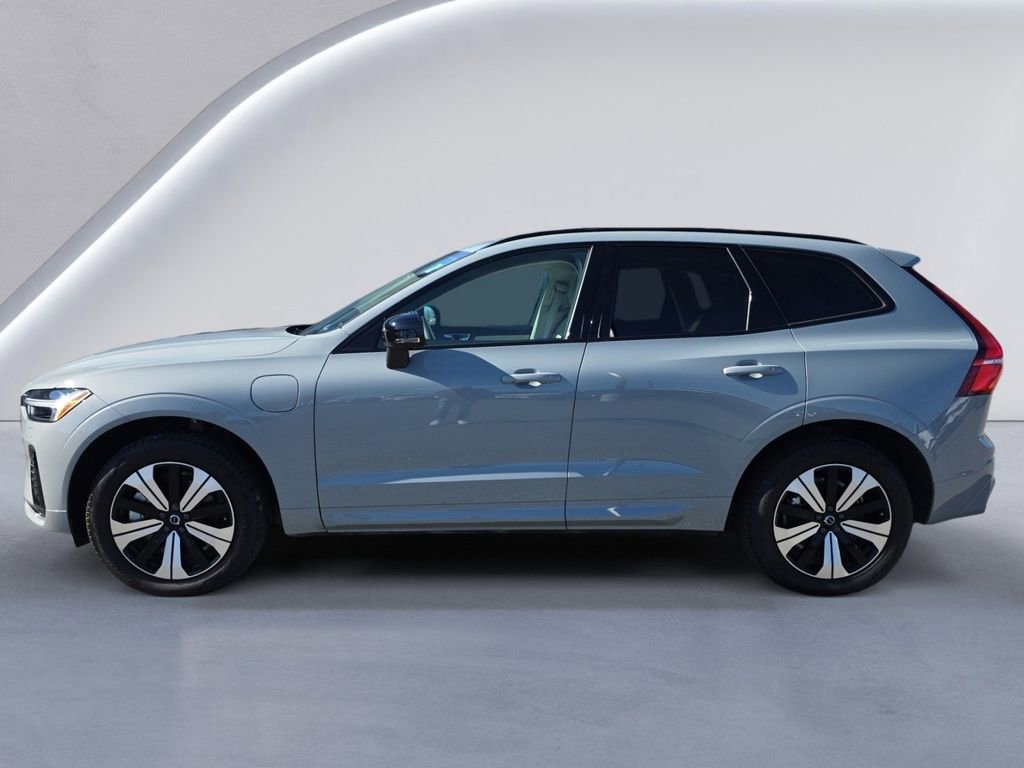 Used 2025 Volvo XC60 T8 Core w/ Protection Package Premier image 6