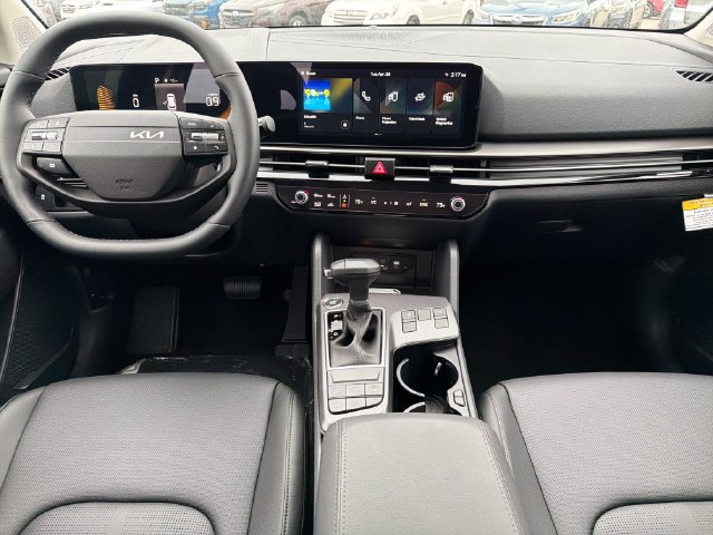 Certified 2026 Kia Sportage EX w/ EX Panorama Roof Package FWD image 9