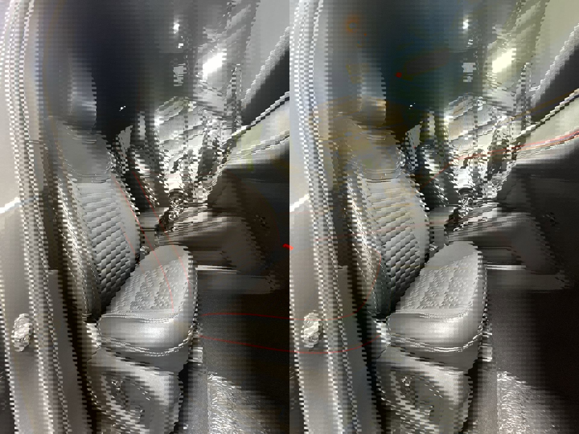 Used 2025 Ford Explorer ST-Line w/ ST-Line Street Pack image 29