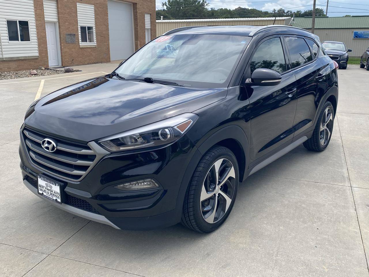 Used 2017 Hyundai Tucson Sport FWD image 2