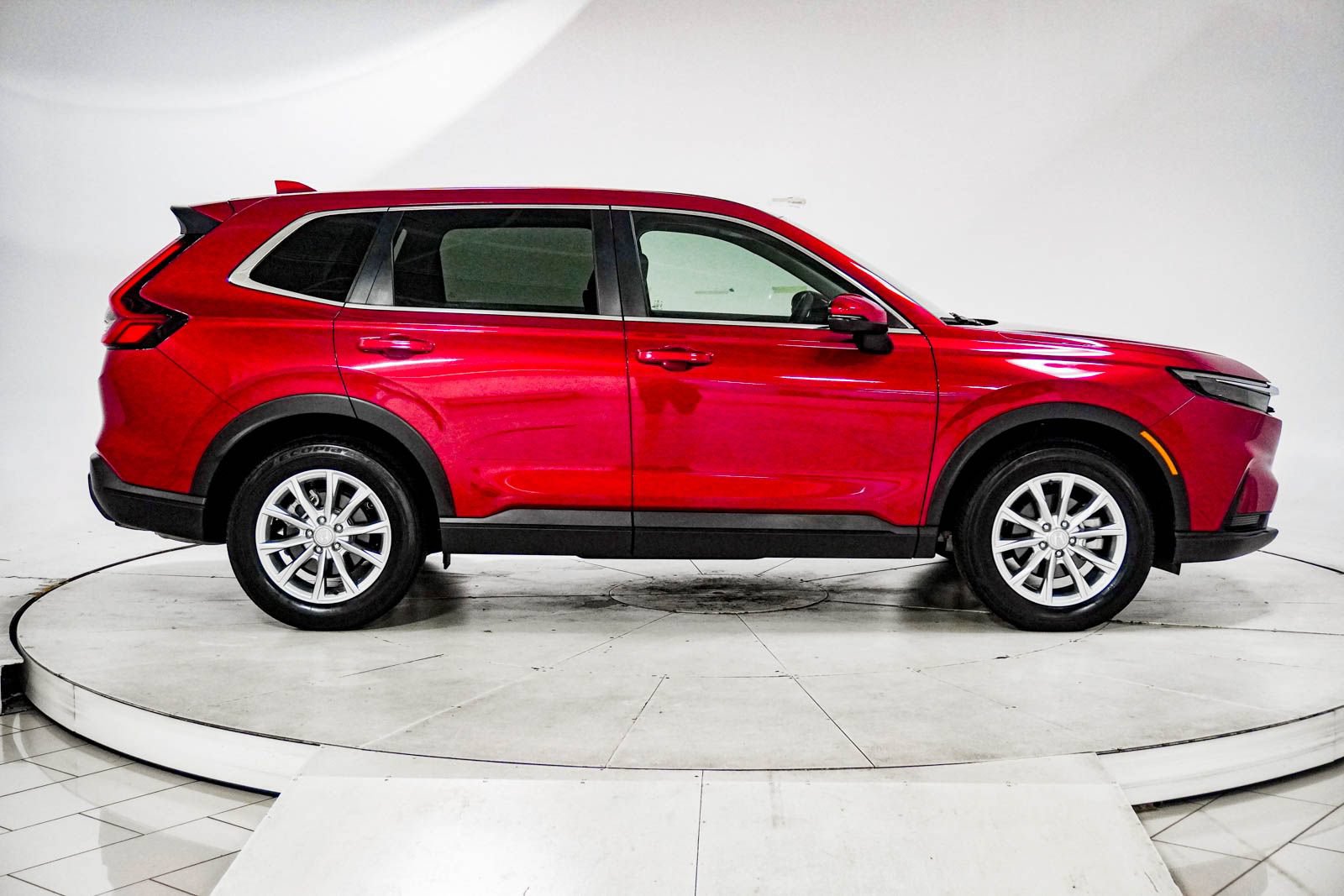 Used 2025 Honda CR-V EX image 11