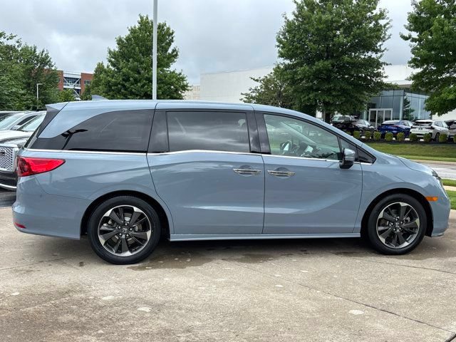 Used 2024 Honda Odyssey Elite image 2