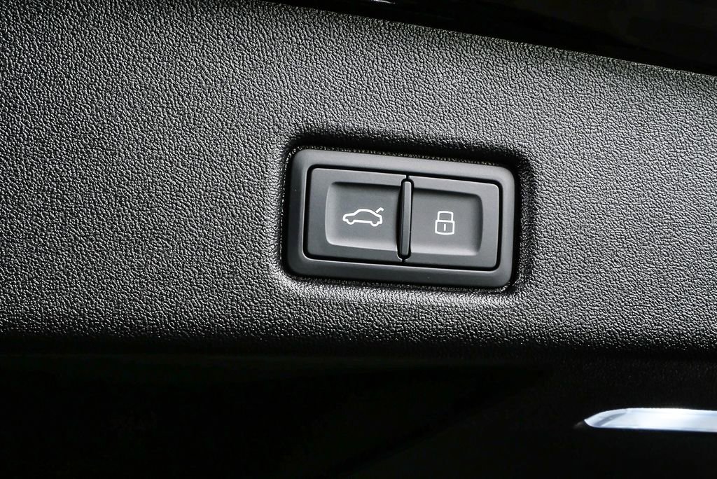 New 2025 Audi Q5 Premium Plus AWD/4WD image 33