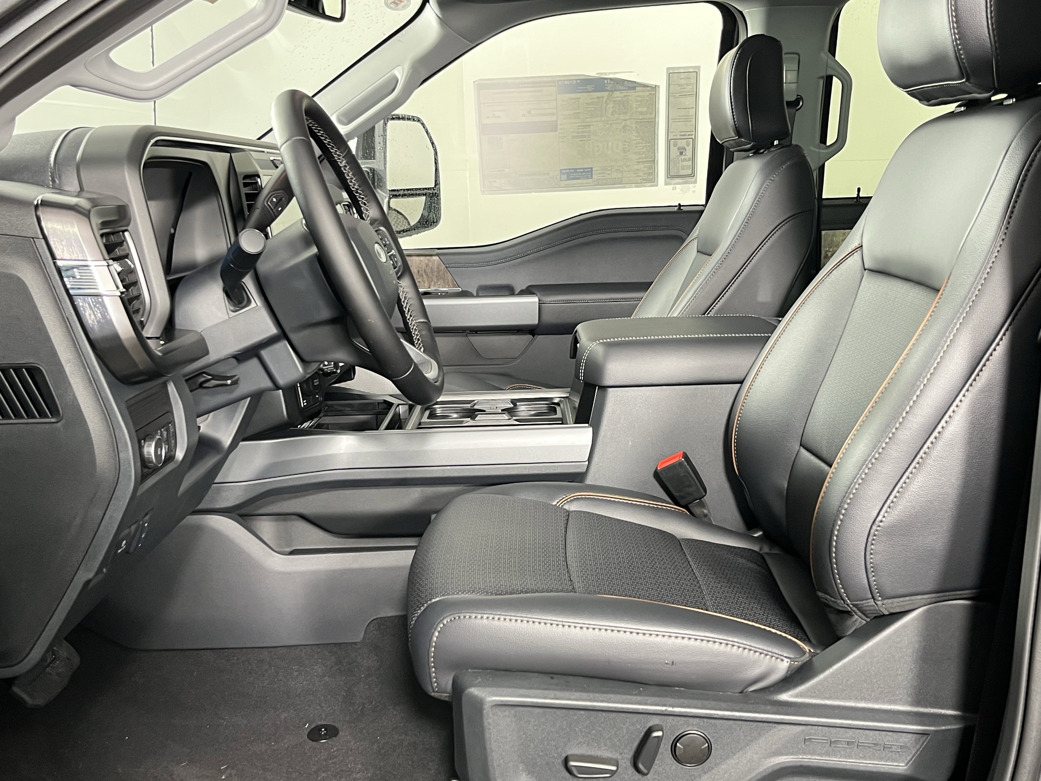 New 2026 Ford F350 Lariat w/ Black Appearance Package image 9