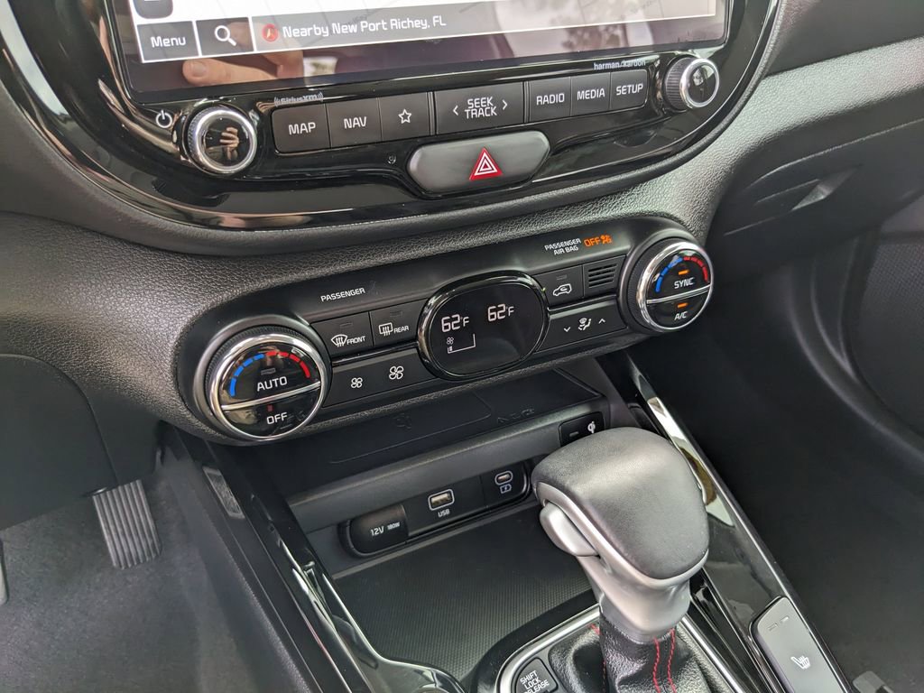 Certified 2025 Kia Soul GT-Line w/ GT-Line Technology Package image 25
