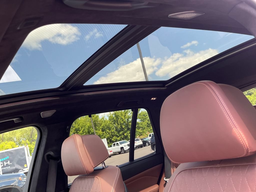 Used 2021 BMW X5 M50i AWD/4WD image 21