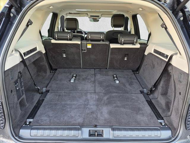 Certified 2025 Land Rover Discovery S AWD/4WD image 6