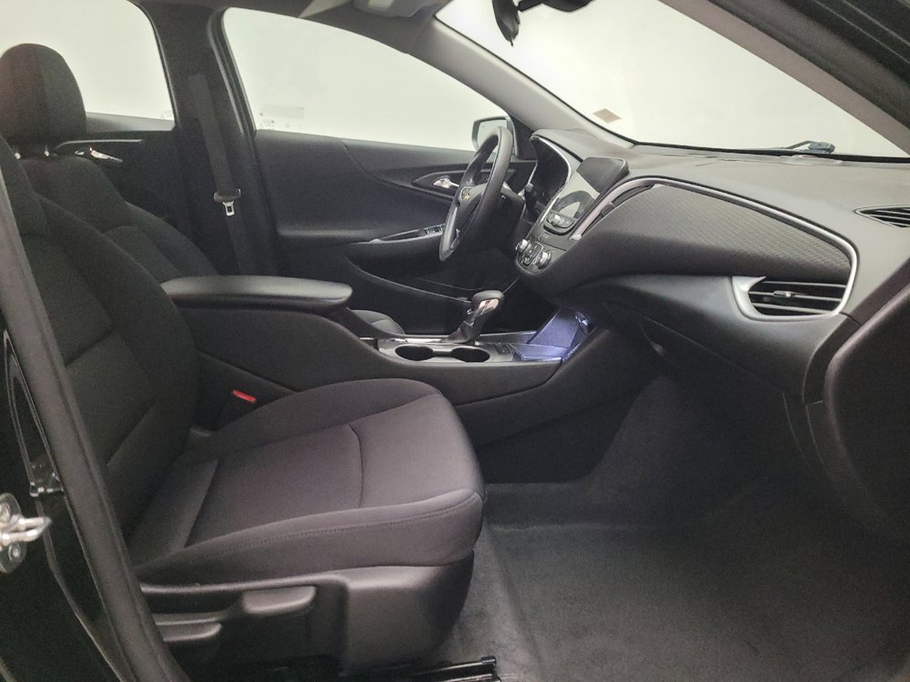 Used 2025 Chevrolet Malibu LS w/ Driver Confidence Package FWD image 21