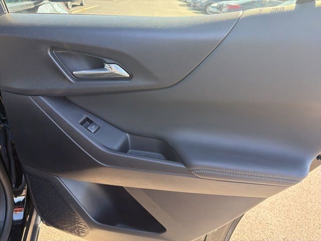 Used 2025 Chevrolet Equinox LT w/ Convenience Package II image 32