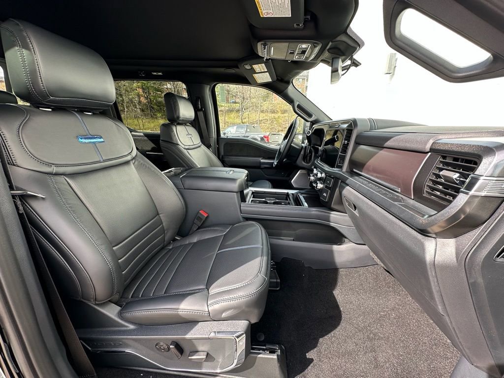 New 2026 Ford F250 Platinum image 25
