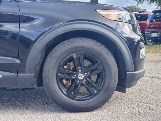 Used 2020 Ford Explorer XLT RWD image 9