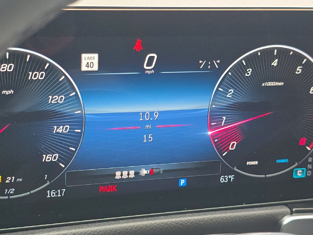 New 2026 Mercedes-Benz GLB 250 4MATIC image 30