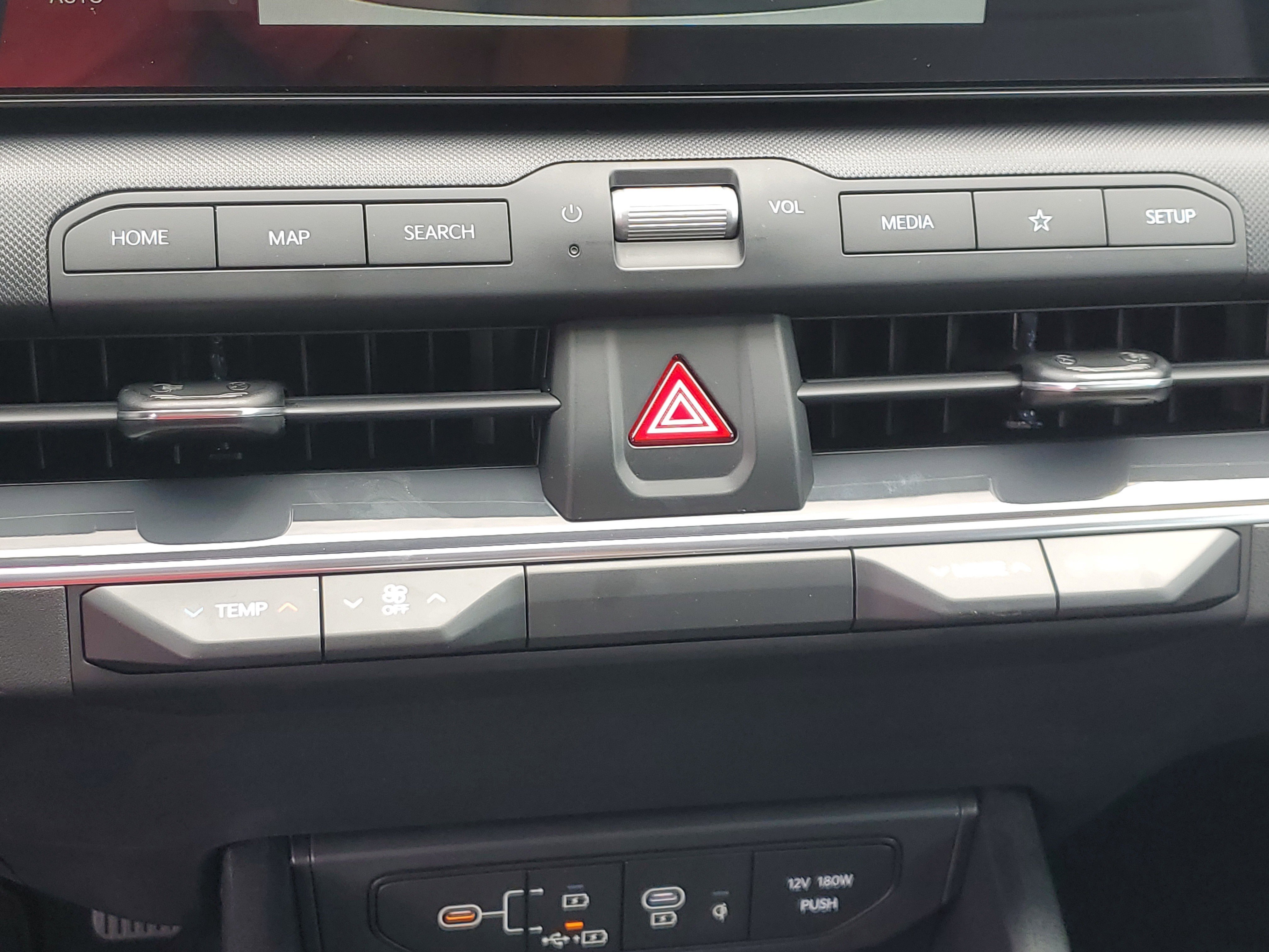 New 2025 Kia K4 EX image 24