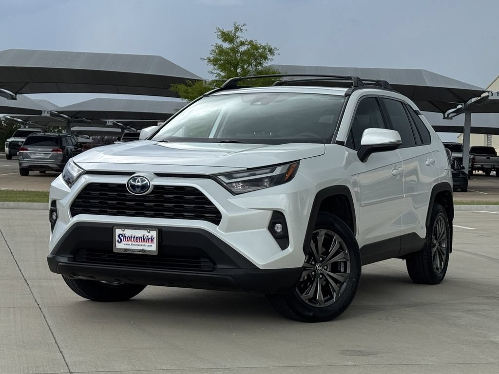 Used 2023 Toyota RAV4 XLE Premium AWD/4WD image 2