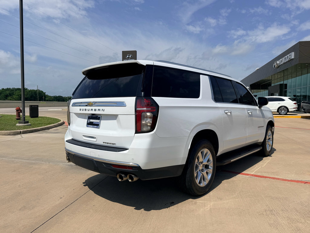 Used 2022 Chevrolet Suburban Premier RWD image 7