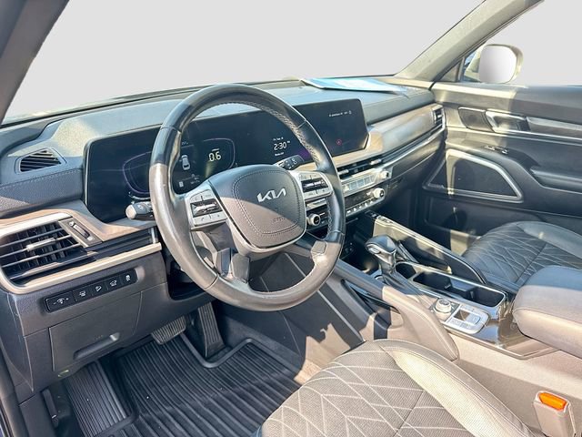 Used 2023 Kia Telluride EX X-Line image 11