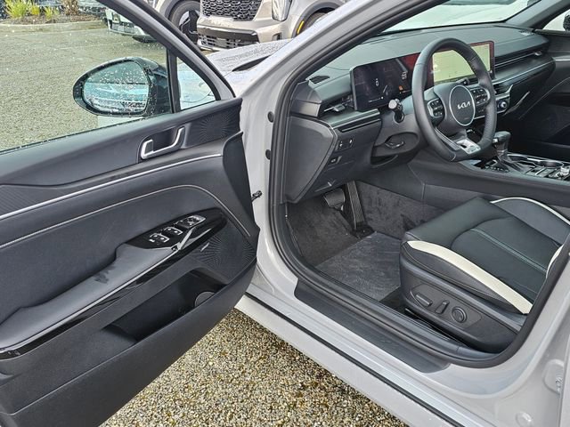 New 2026 Kia K5 GT-Line image 17