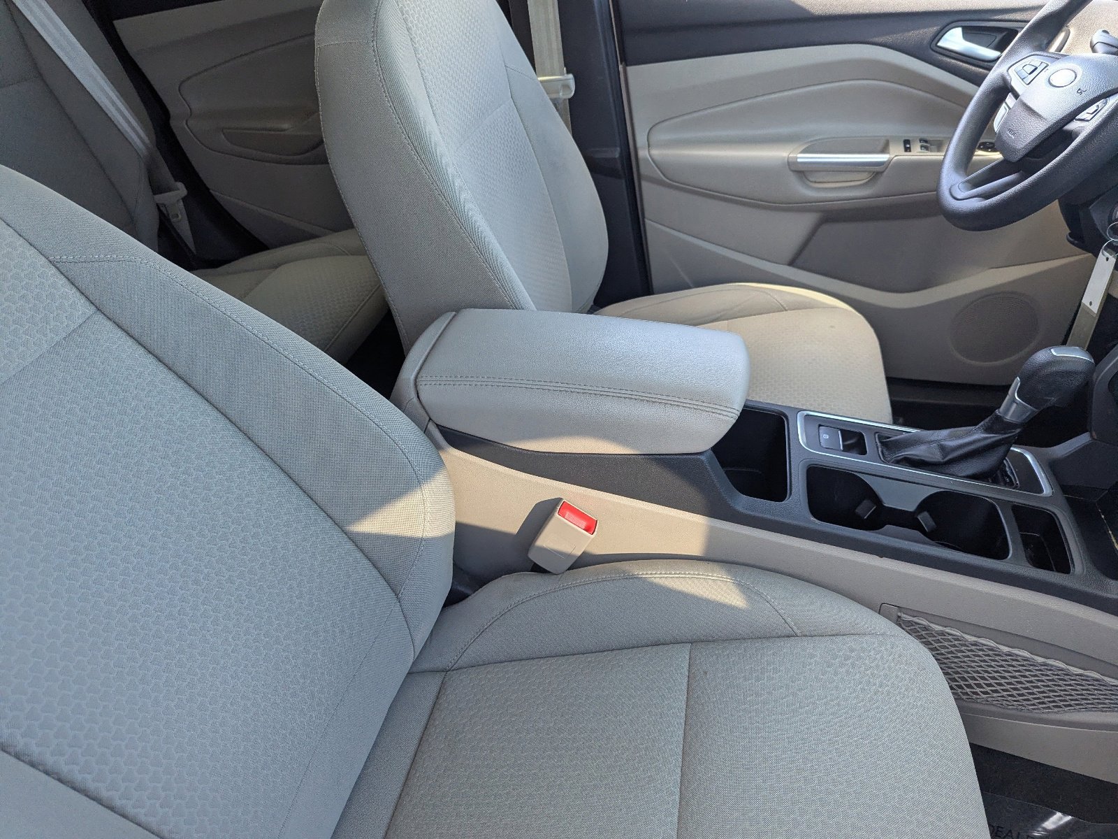 Used 2017 Ford Escape SE w/ Equipment Group 201A image 10