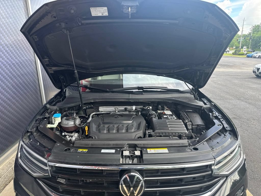 Used 2024 Volkswagen Tiguan SE R-Line AWD/4WD image 21