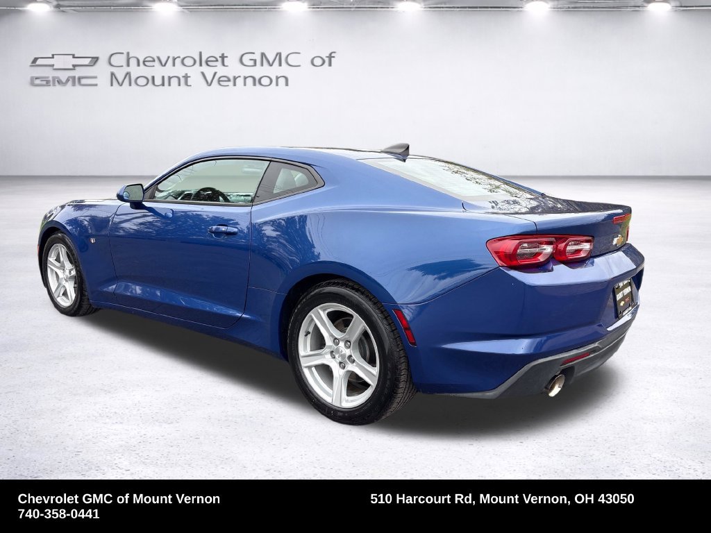 Used 2021 Chevrolet Camaro LT RWD image 3