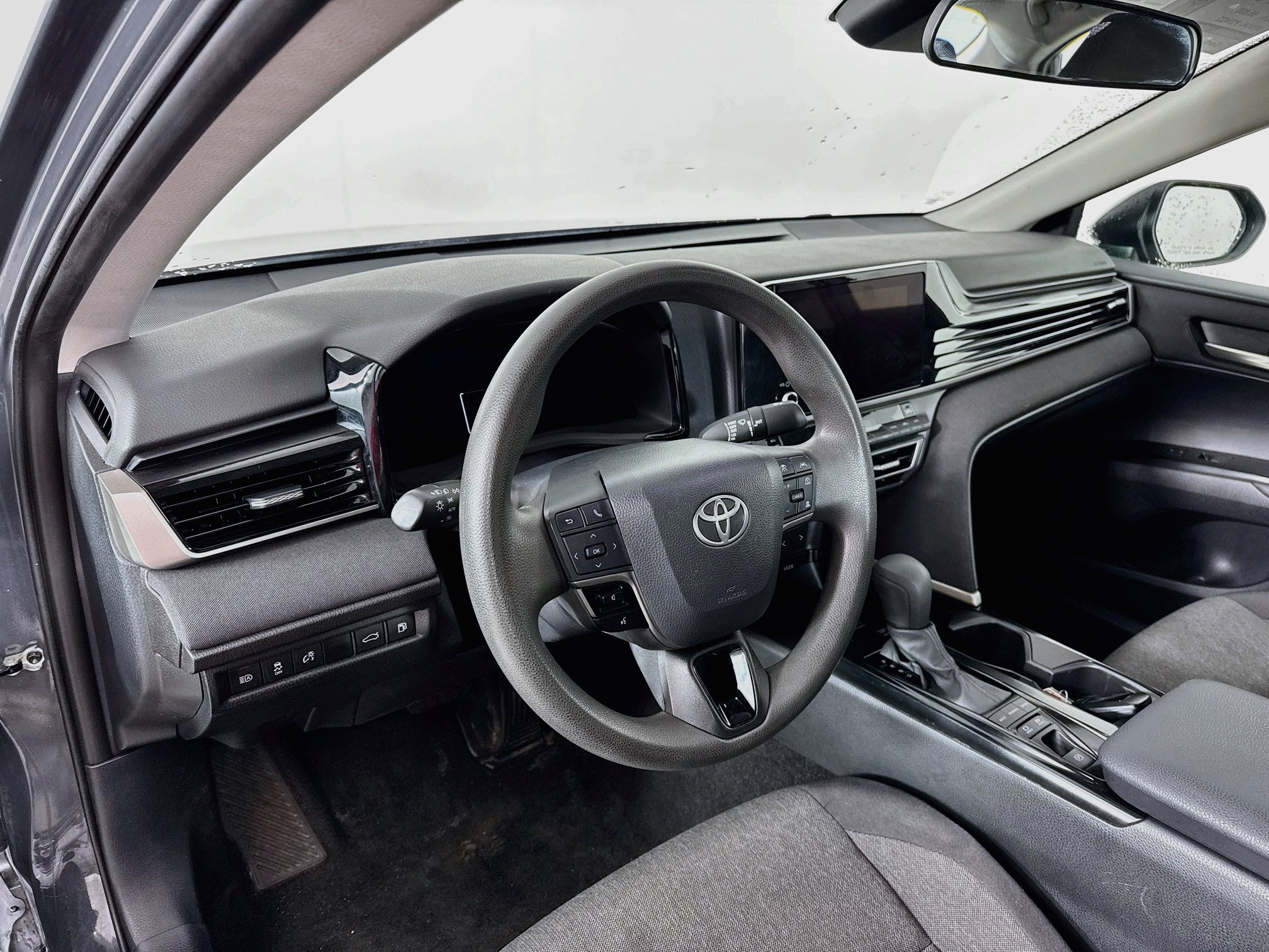 Certified 2025 Toyota Camry LE FWD image 9