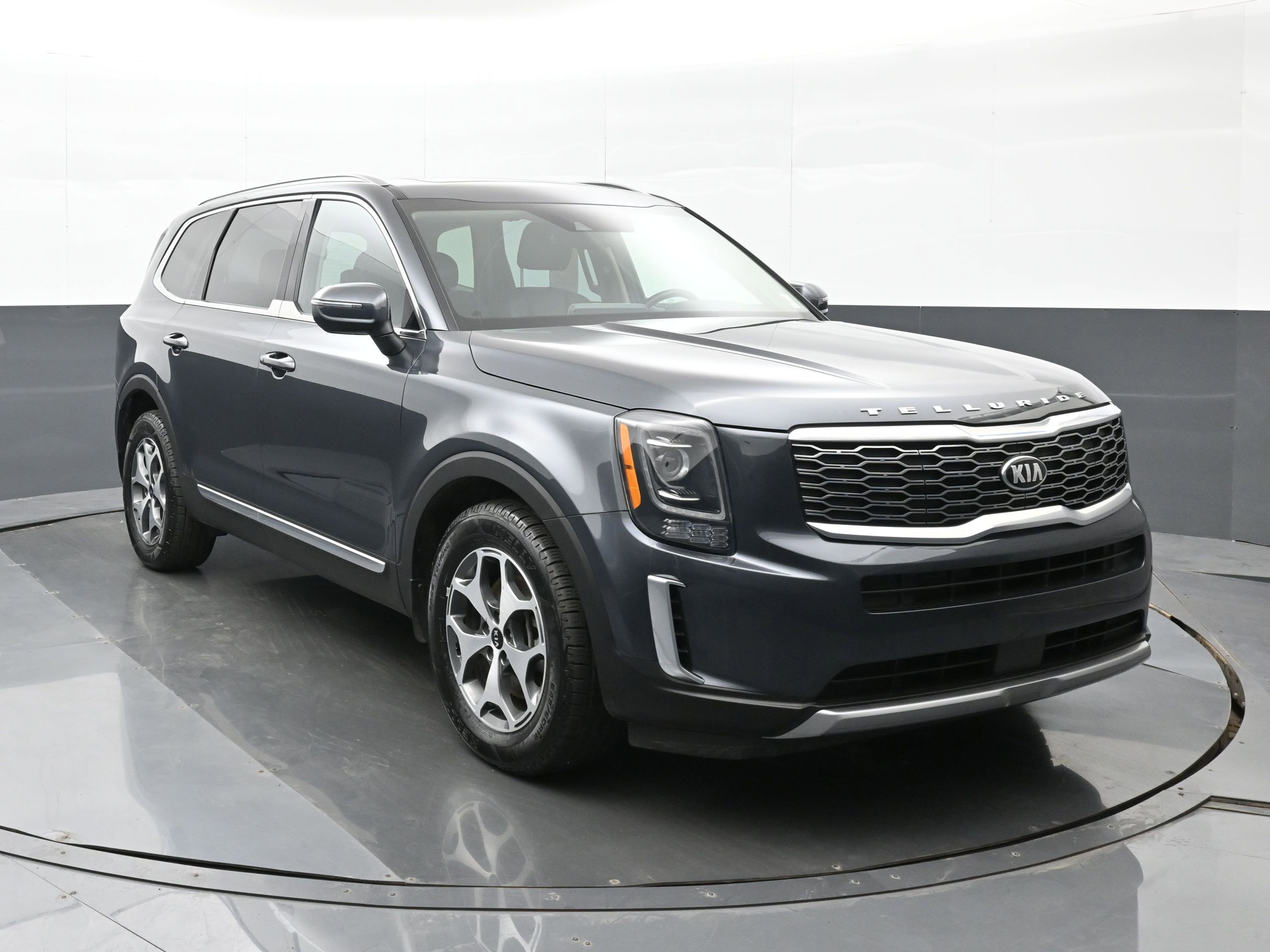 Used 2021 Kia Telluride EX video 2