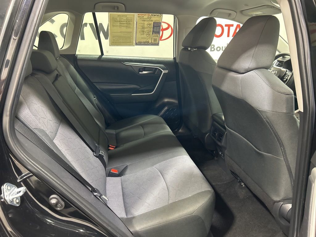 Used 2025 Toyota RAV4 XLE image 14
