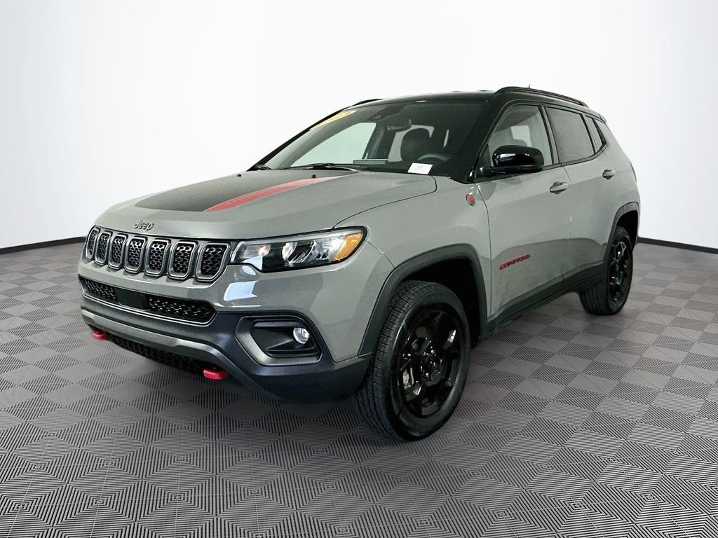 Certified 2023 Jeep Compass Trailhawk AWD/4WD image 5