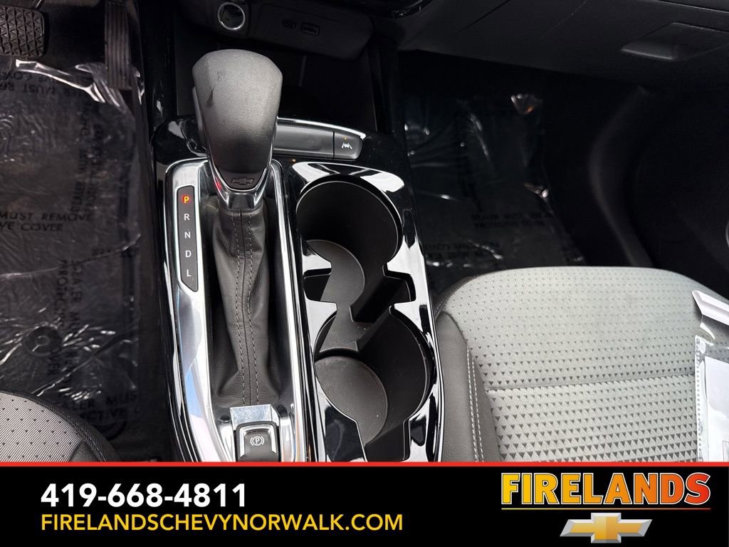 Used 2025 Chevrolet Trax LT w/ LT Convenience Package image 30