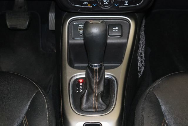 Used 2019 Jeep Compass Latitude w/ Popular Equipment Group FWD image 13