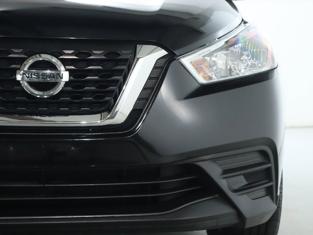 Used 2019 Nissan Kicks S image 7