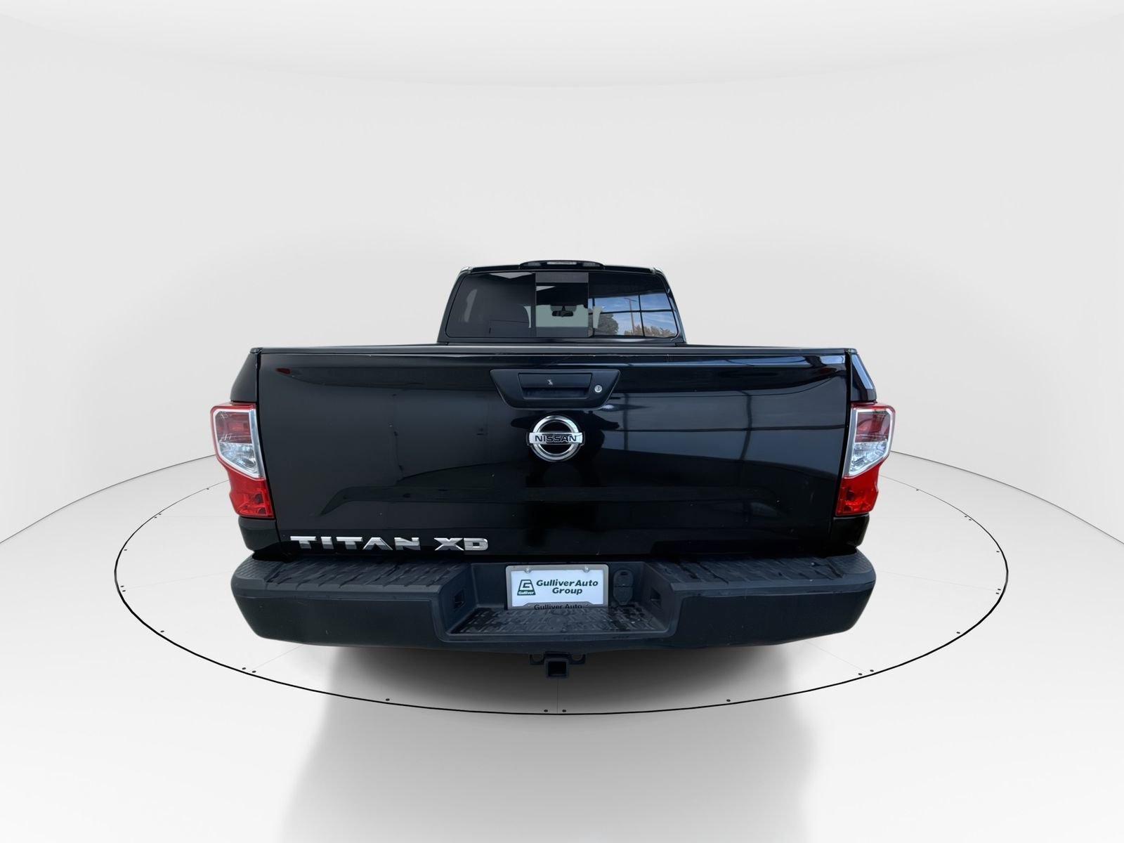Used 2017 Nissan Titan S image 7