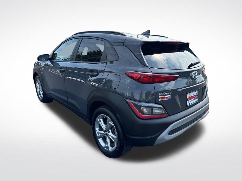 Used 2023 Hyundai Kona SEL AWD/4WD image 3