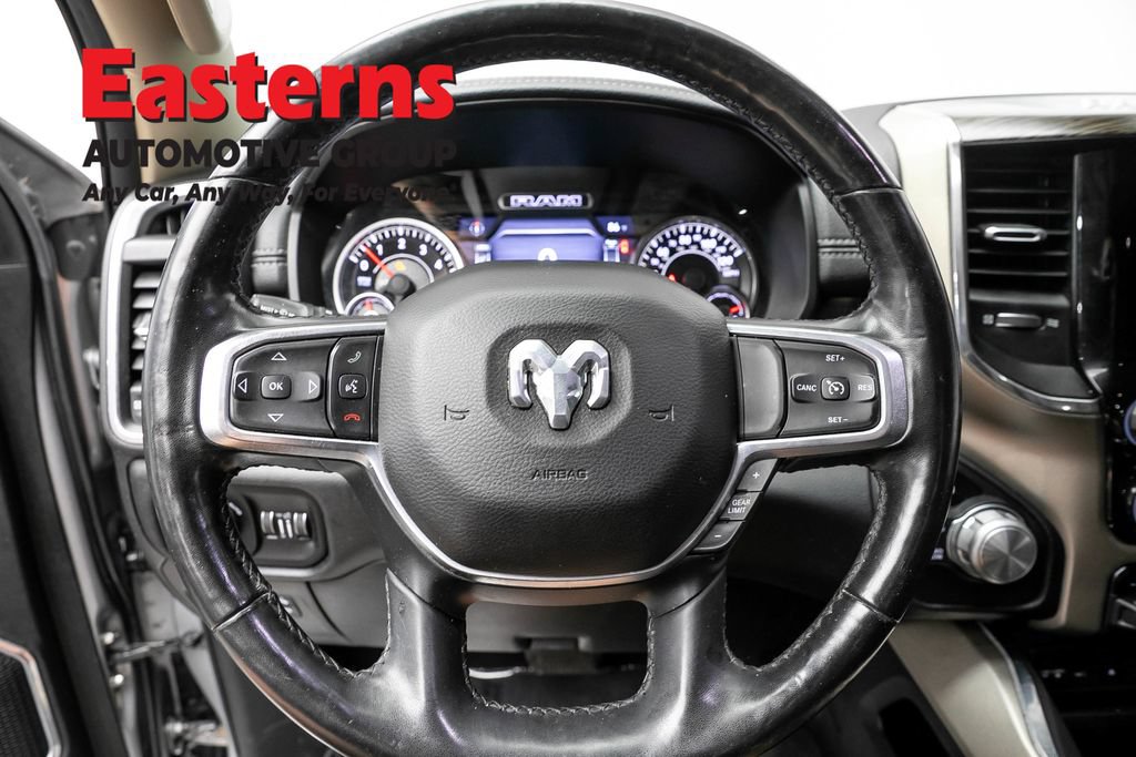 Used 2019 RAM 1500 Laramie AWD/4WD image 10