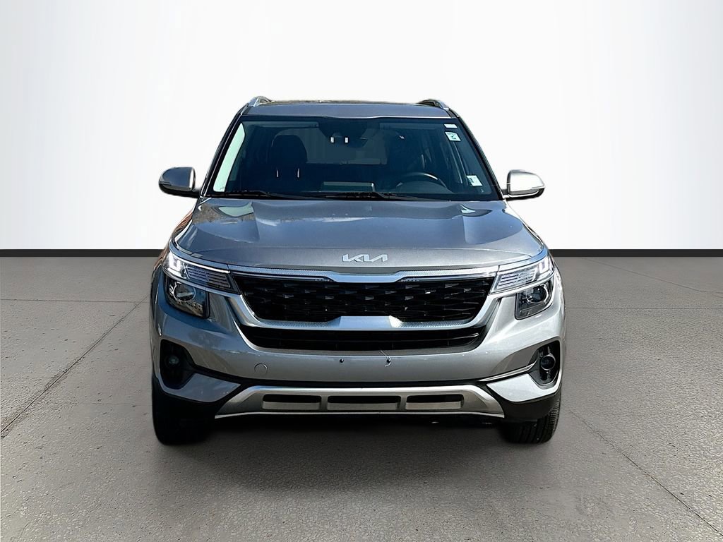 Certified 2023 Kia Seltos S image 2