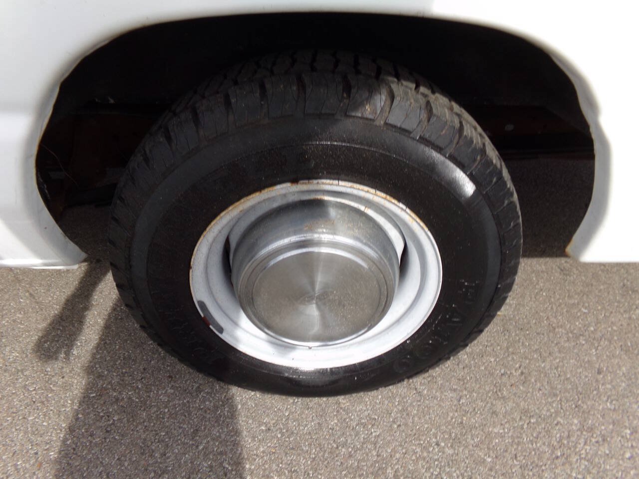 Used 1995 Ford E-250 and Econoline 250 Super RWD image 23
