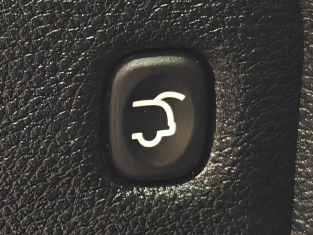 Used 2018 Dodge Durango GT w/ Premium Group image 36