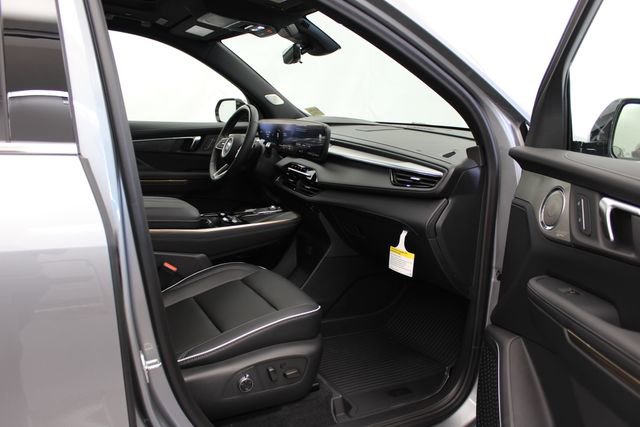 New 2026 Buick Enclave Avenir w/ Super Cruise Package image 32